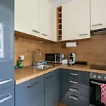 Quiet Near Vienna - 60m2 - 24h Check-in - For Business And Family Appartement