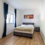 Quiet Near Vienna - 60m2 - 24h Check-in - For Business And Family Appartement