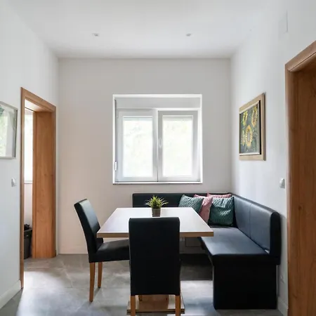Quiet Near Vienna - 60m2 - 24h Check-in - For Business And Family Apartamento