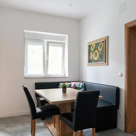 Quiet Near Vienna - 60m2 - 24h Check-in - For Business And Family Purkersdorf