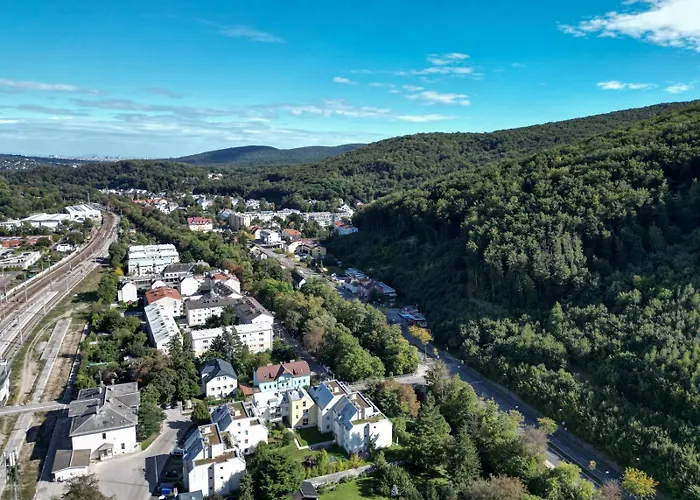 Quiet Near Vienna - 60m2 - 24h Check-in - For Business And Family Apartment *